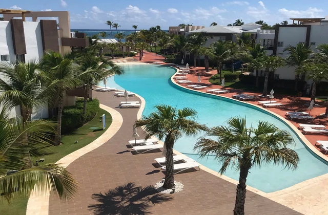 Radisson Blu Resort Residence Punta Cana Pool 1